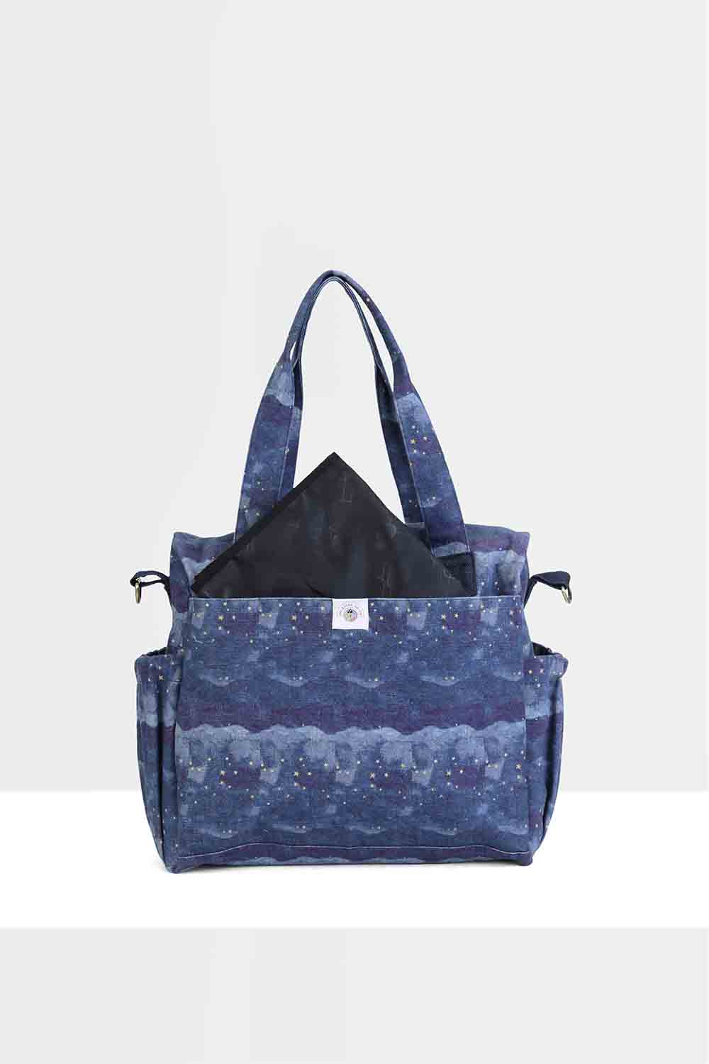  Organic night sky printed diaper bag-03