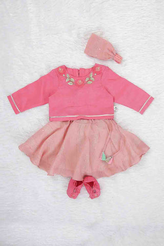 Embroidered infant girls jamna set